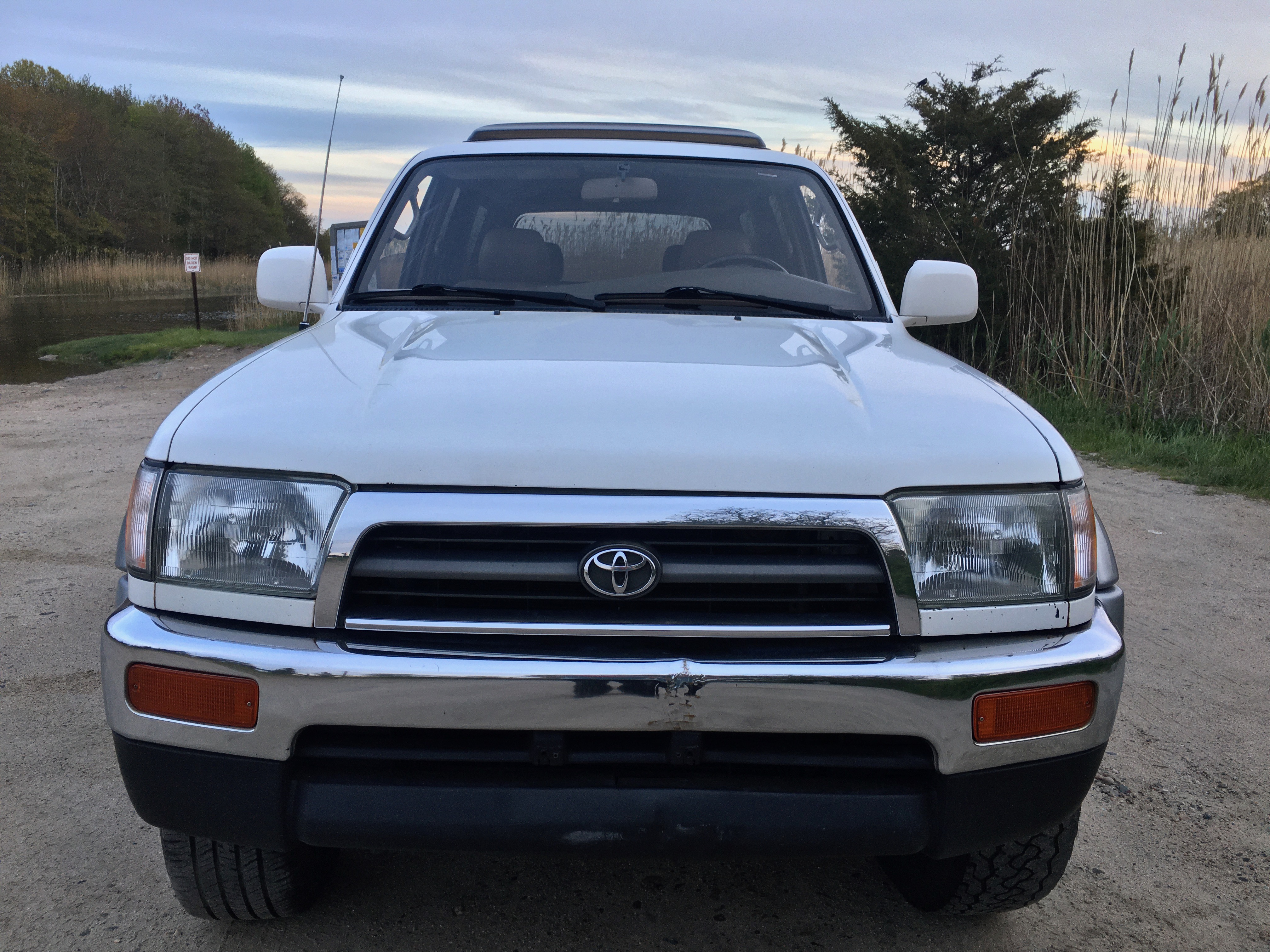 Go Motors Niantic, CT Purveyors of 3rd Generation Toyota 4Runners and other lengedary classics